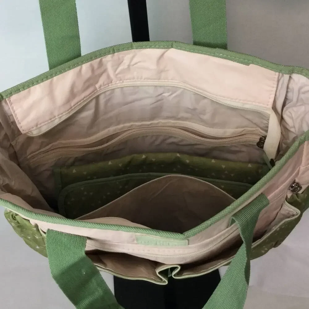 Natura Mamae e Bebe Diaper bag and changing pad